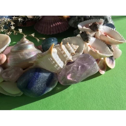 Морская картина / рамка голубая, бордовая, фиолетовая и розовая, овальная # 11 Морская картина / рамка голубая, бордовая, фиолетовая и розовая, овальная # 11