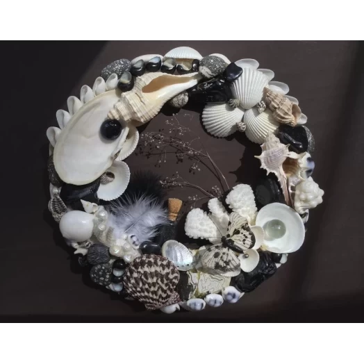 Sea Picture / Frame, Black and White, Round # 8