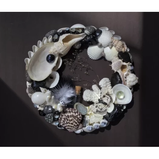 Sea Picture / Frame, Black and White, Round # 8