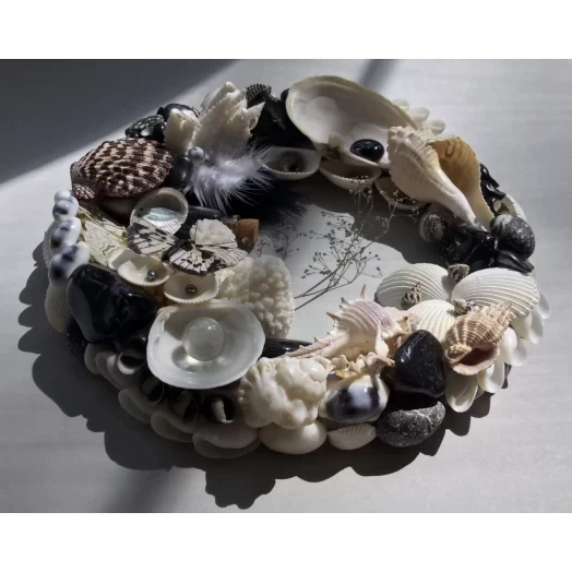 Sea Picture / Frame, Black and White, Round # 8