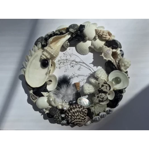 Sea Picture / Frame, Black and White, Round # 8