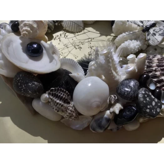 Sea Picture / Frame, Black and White, Round # 8