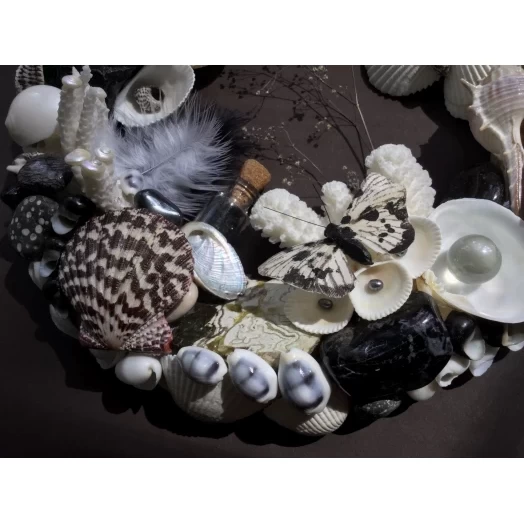 Sea Picture / Frame, Black and White, Round # 8