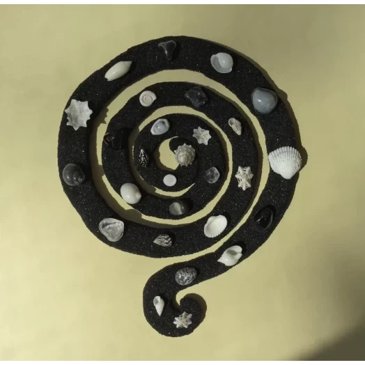 Sea Picture / Frame, Black & White Sandy Spiral # 35