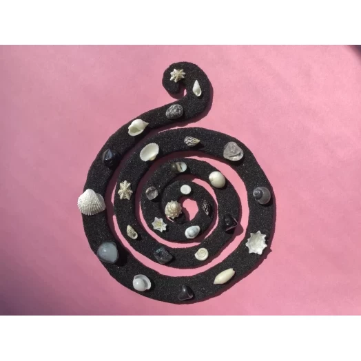 Sea Picture / Frame, Black & White Sandy Spiral # 35