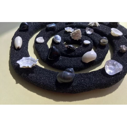 Sea Picture / Frame, Black & White Sandy Spiral # 35