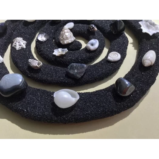 Sea Picture / Frame, Black & White Sandy Spiral # 35
