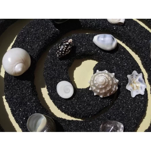 Sea Picture / Frame, Black & White Sandy Spiral # 35