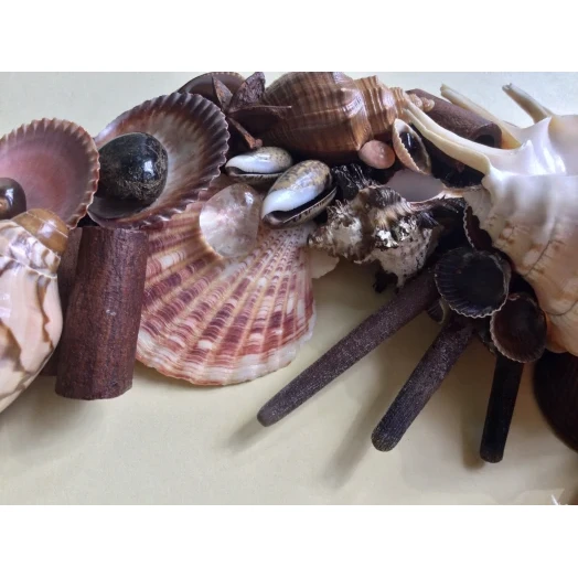 Sea Picture / Frame, Brown & Pink, Round # 10