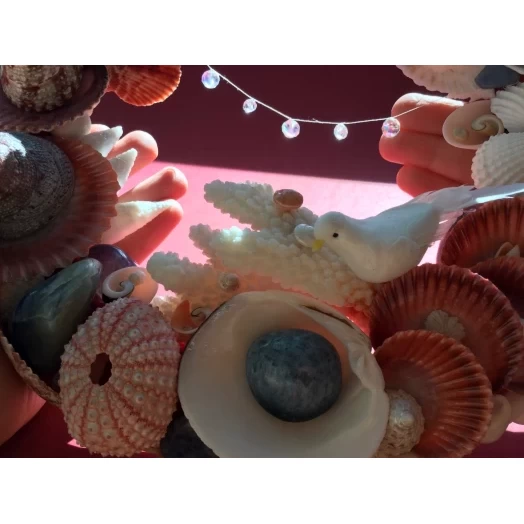 Sea Picture / Frame, Blue, Red & White, Round # 3