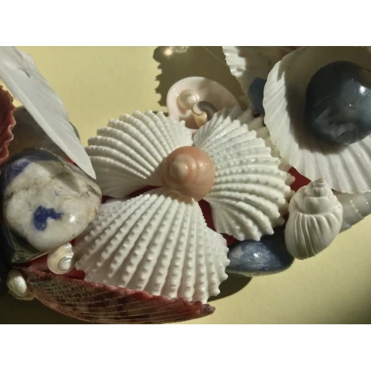 Sea Picture / Frame, Blue, Red & White, Round # 3